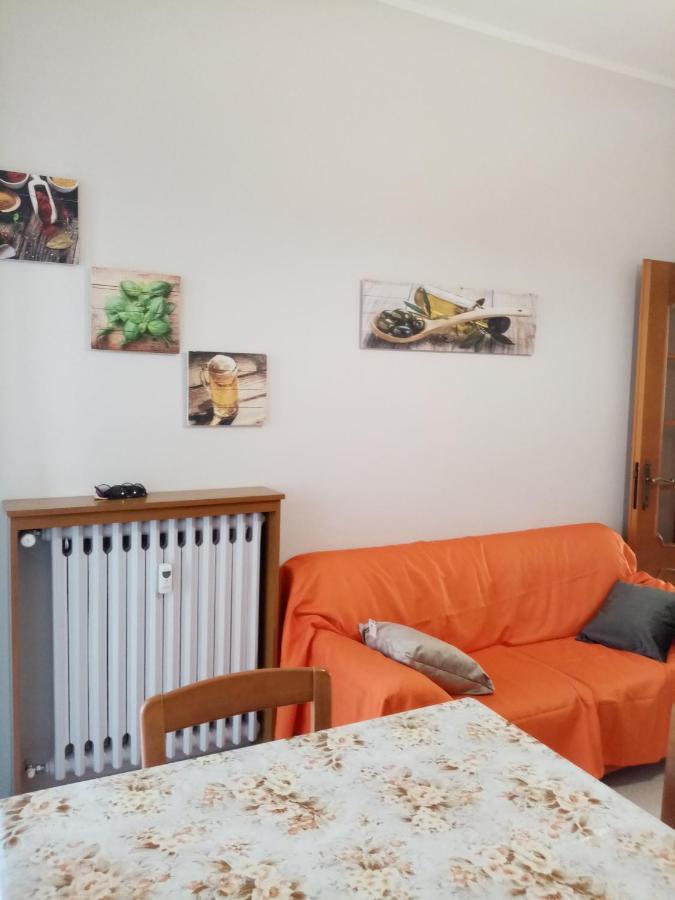 Bruno Turin Apartment Near The Metro 콜레뇨 외부 사진