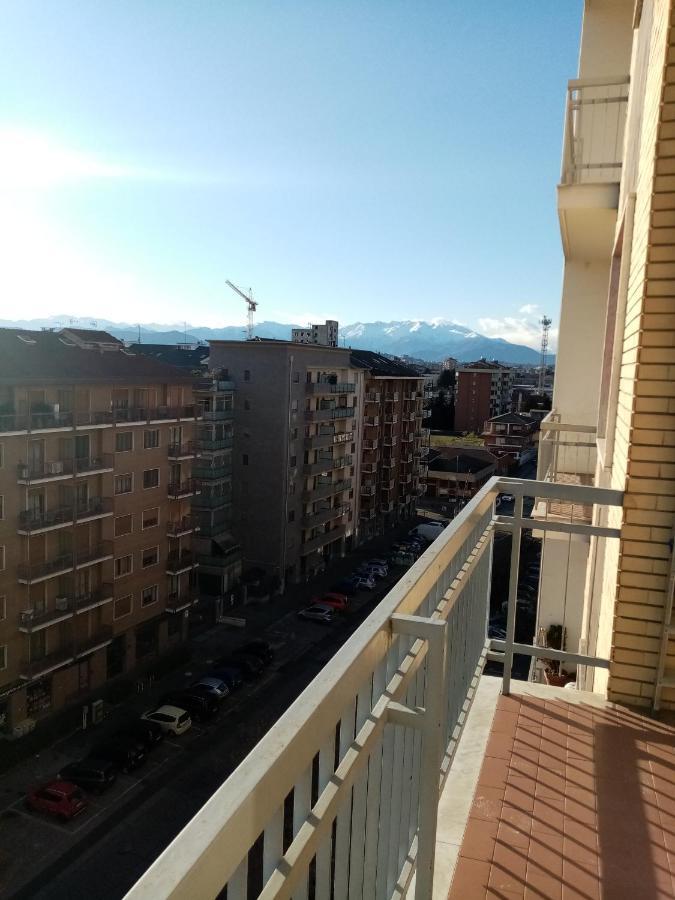 Bruno Turin Apartment Near The Metro 콜레뇨 외부 사진