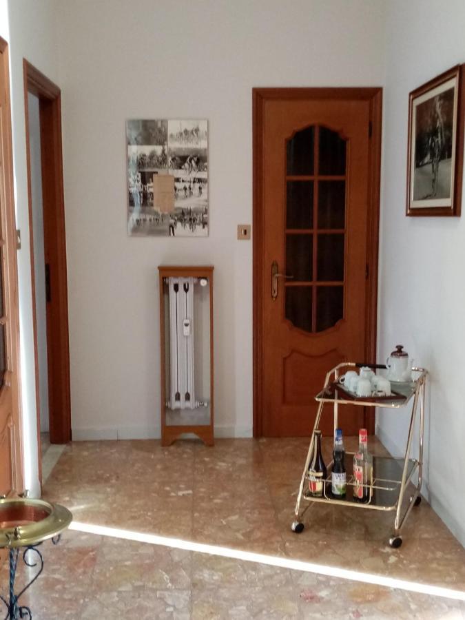 Bruno Turin Apartment Near The Metro 콜레뇨 외부 사진