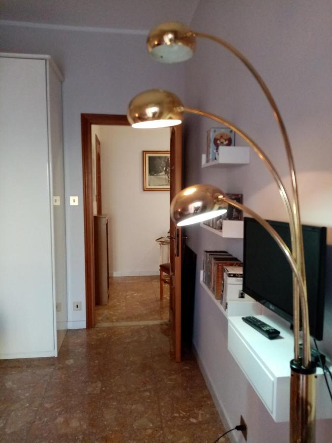 Bruno Turin Apartment Near The Metro 콜레뇨 외부 사진