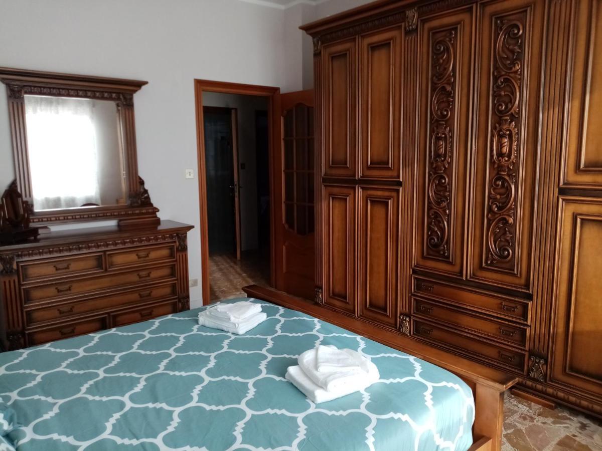 Bruno Turin Apartment Near The Metro 콜레뇨 외부 사진