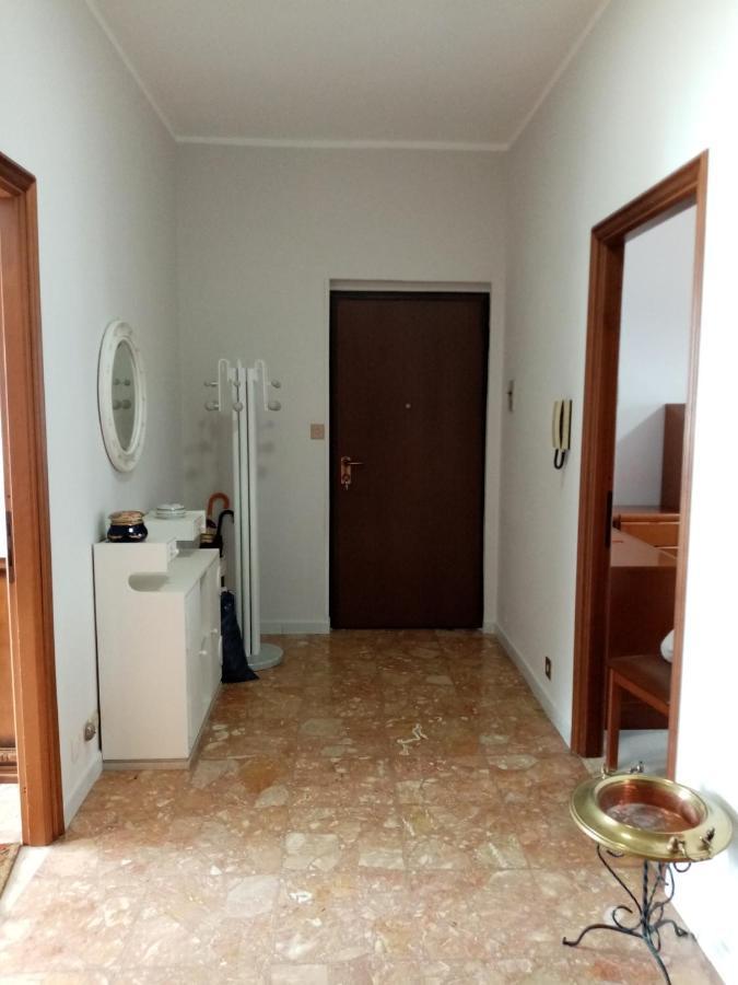 Bruno Turin Apartment Near The Metro 콜레뇨 외부 사진