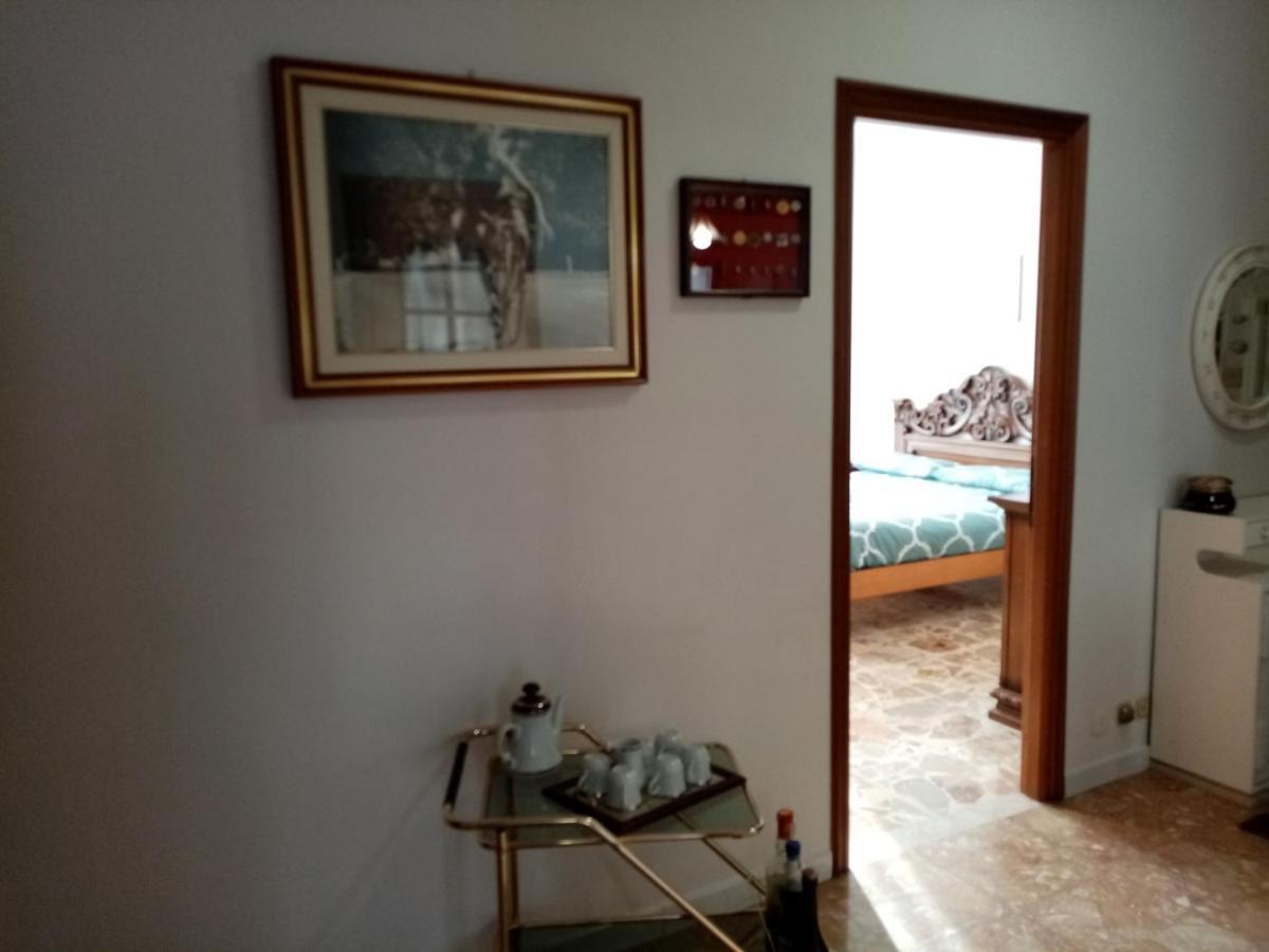 Bruno Turin Apartment Near The Metro 콜레뇨 외부 사진