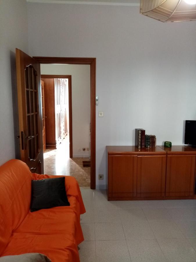 Bruno Turin Apartment Near The Metro 콜레뇨 외부 사진